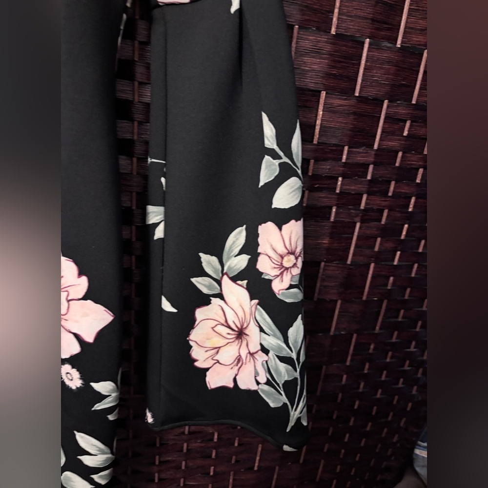 Guess Black and Pink Floral Long Sleeve Dress - Picture 6 of 8